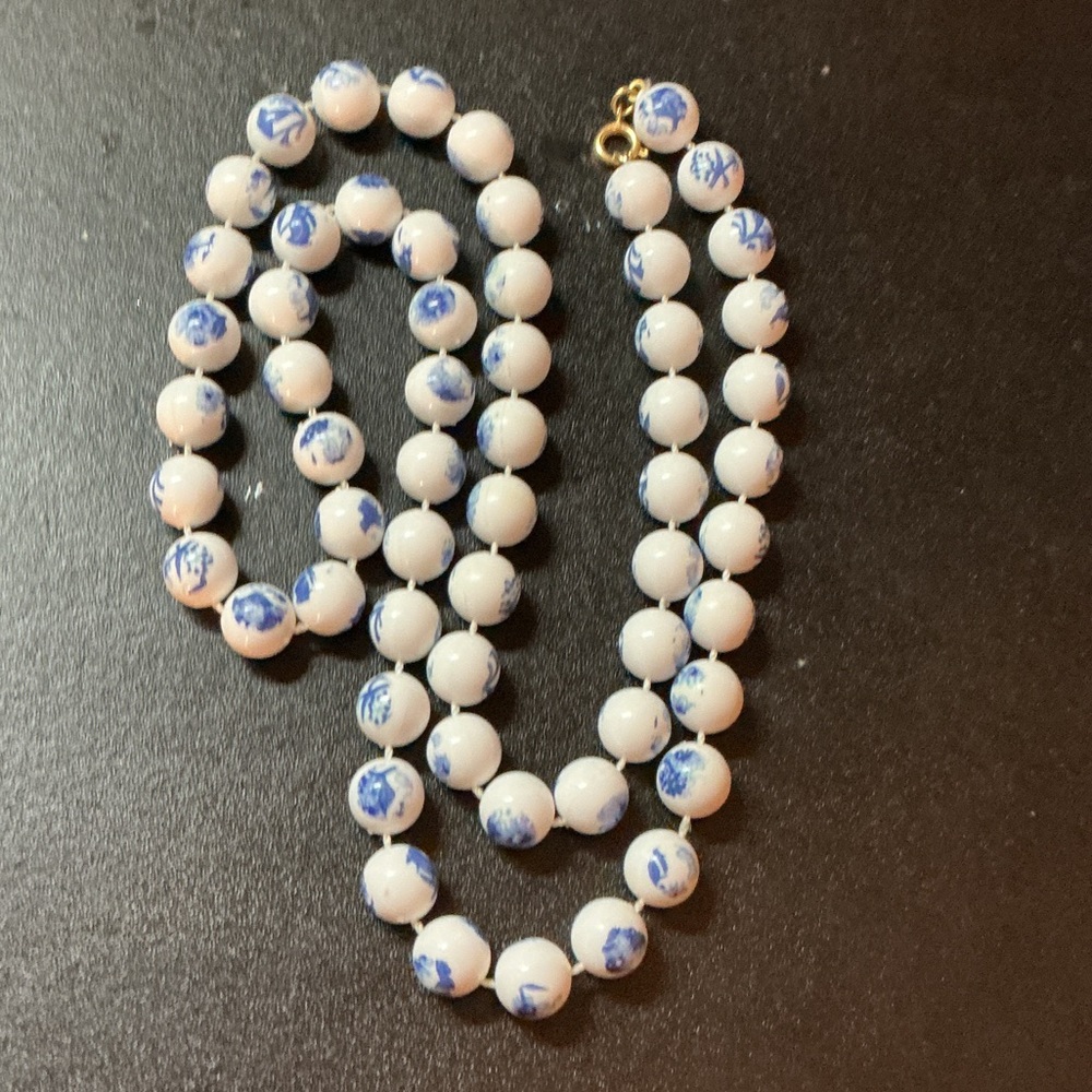 Chic White and Blue Beaded costume Necklace-*Plastic Beads*
